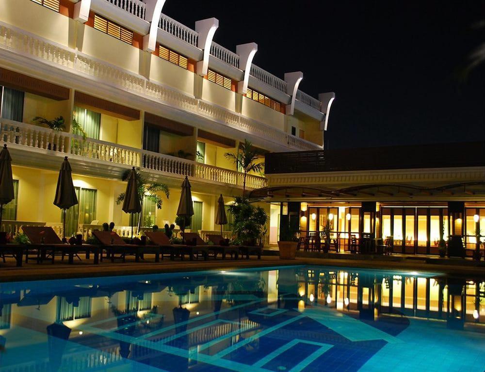 Windmill Resort Hotel Паттайя Экстерьер фото