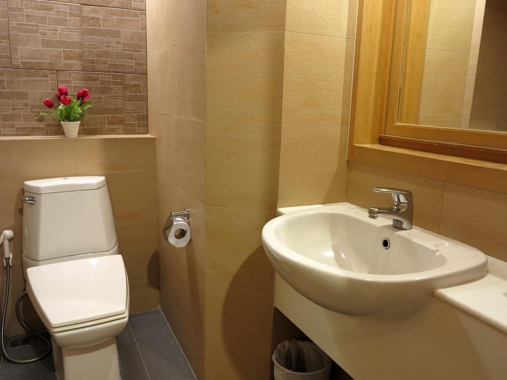 Windmill Resort Hotel Паттайя Экстерьер фото