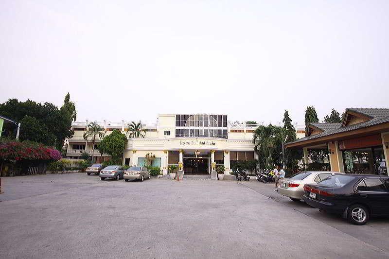 Windmill Resort Hotel Паттайя Экстерьер фото