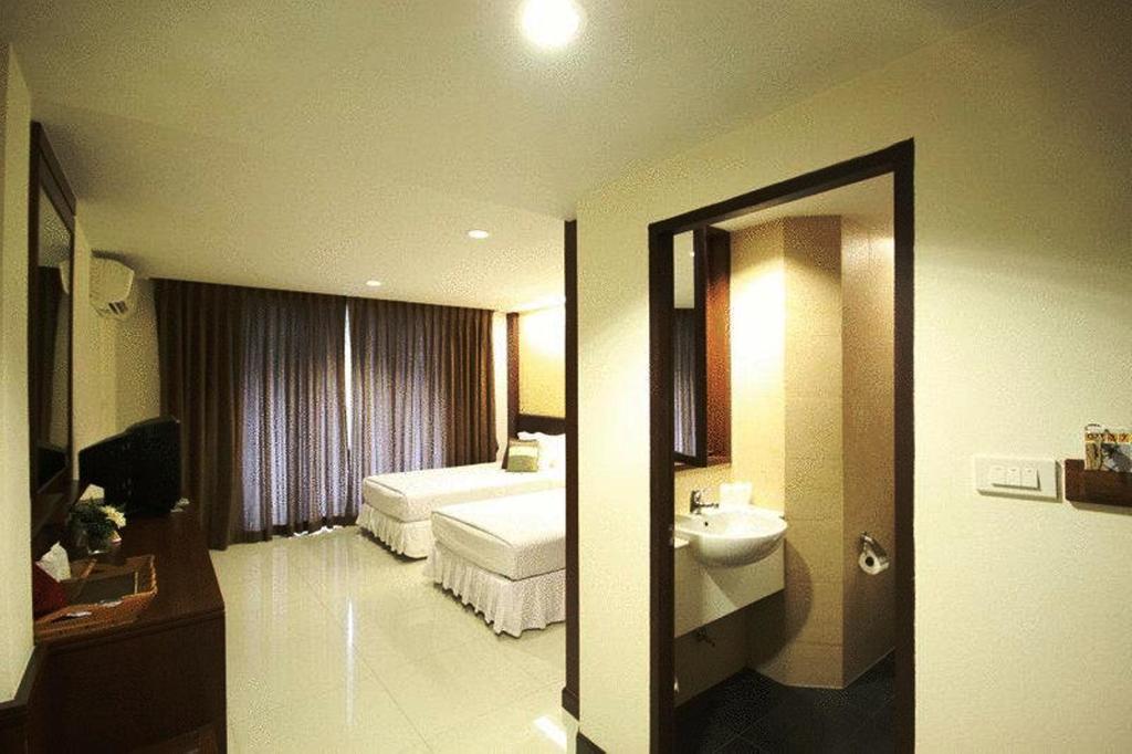 Windmill Resort Hotel Паттайя Экстерьер фото