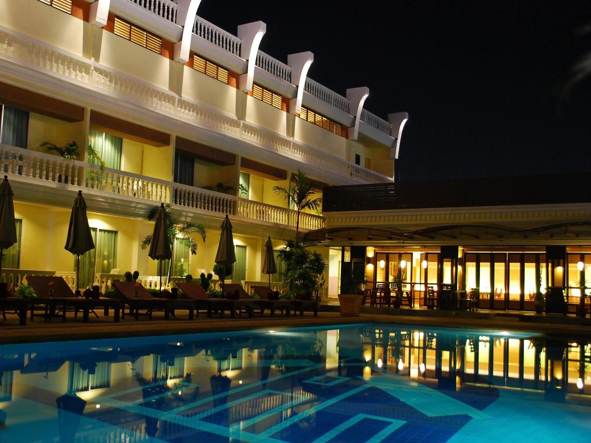Windmill Resort Hotel Паттайя Экстерьер фото