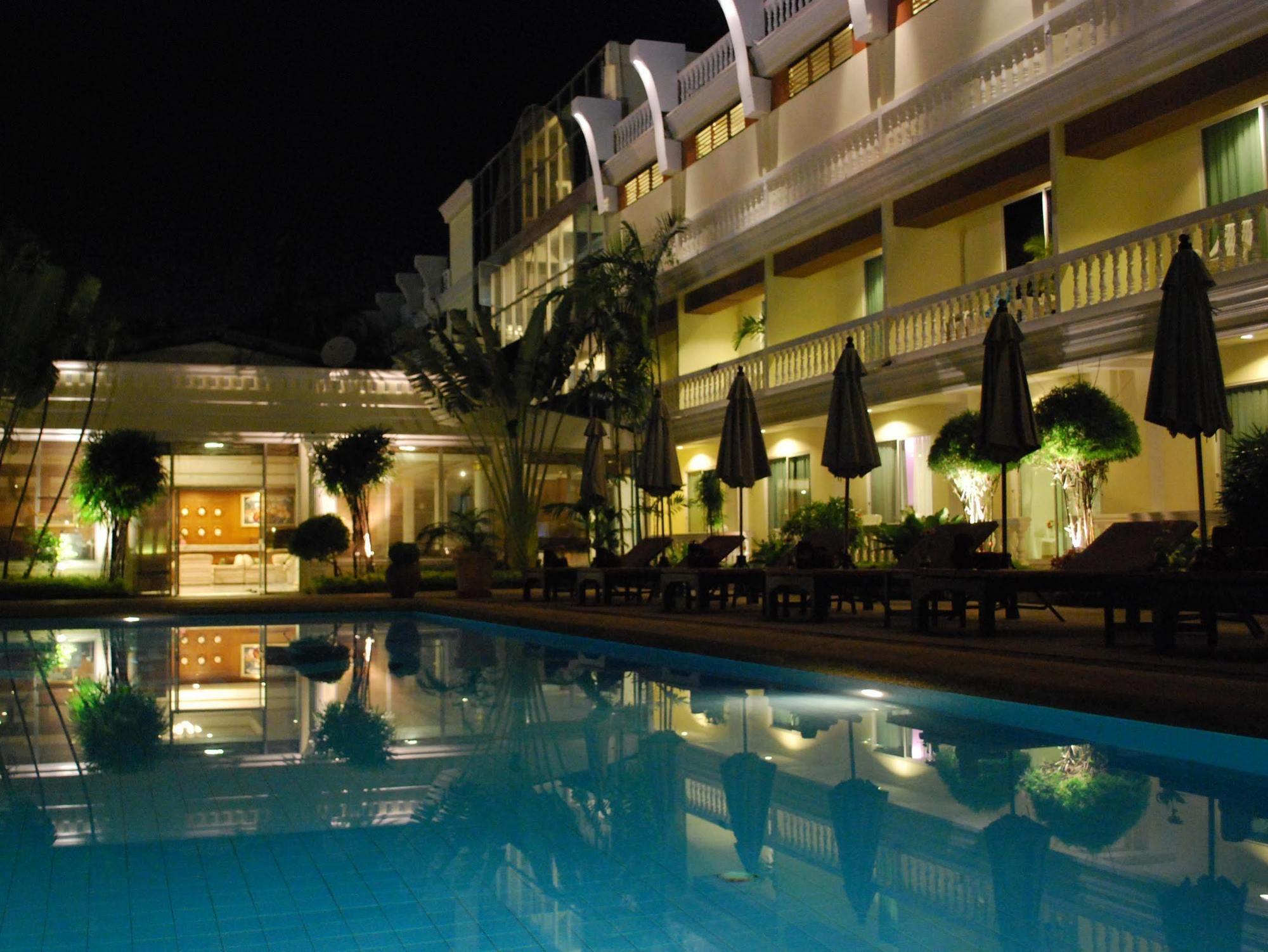 Windmill Resort Hotel Паттайя Экстерьер фото