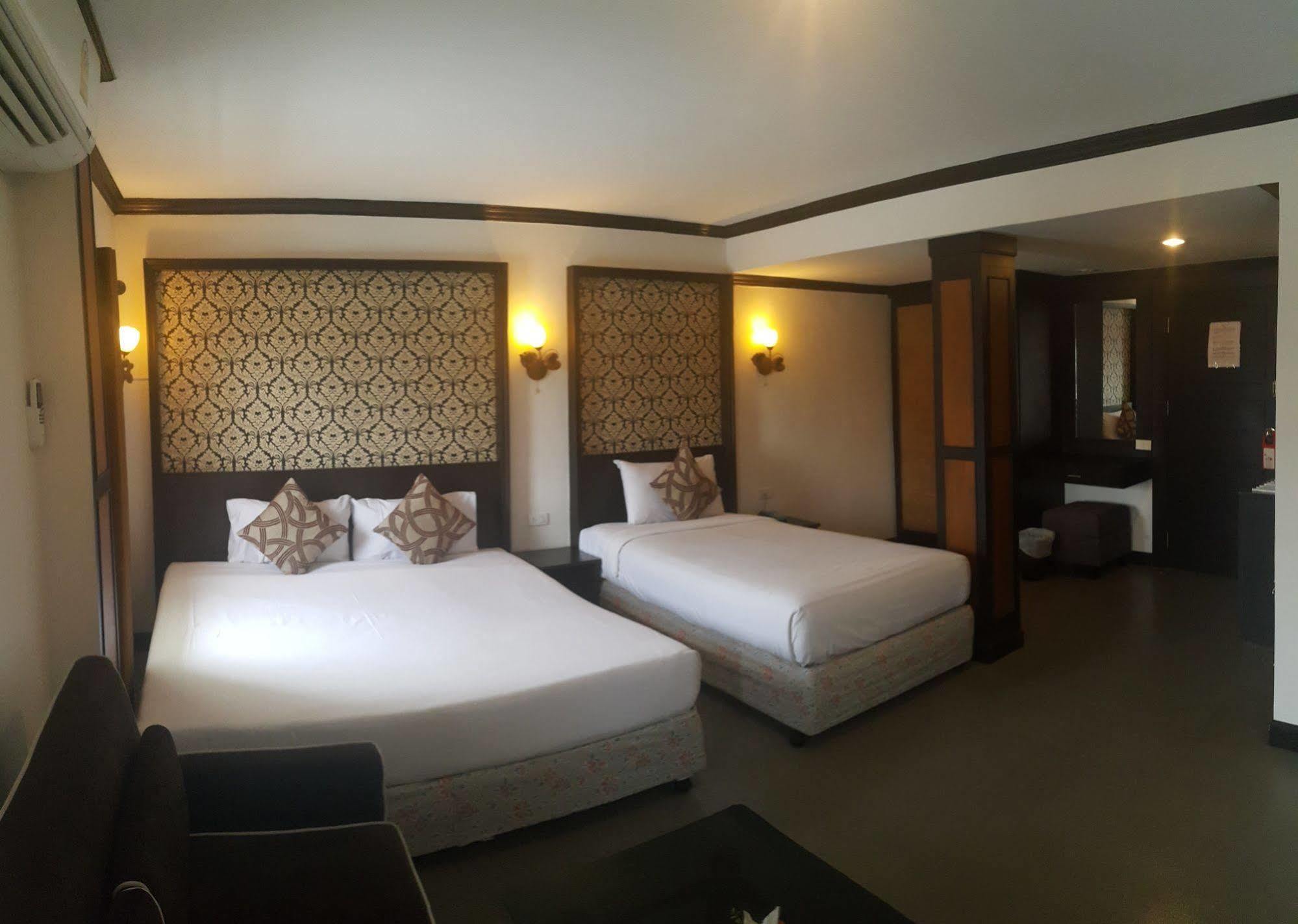 Windmill Resort Hotel Паттайя Экстерьер фото
