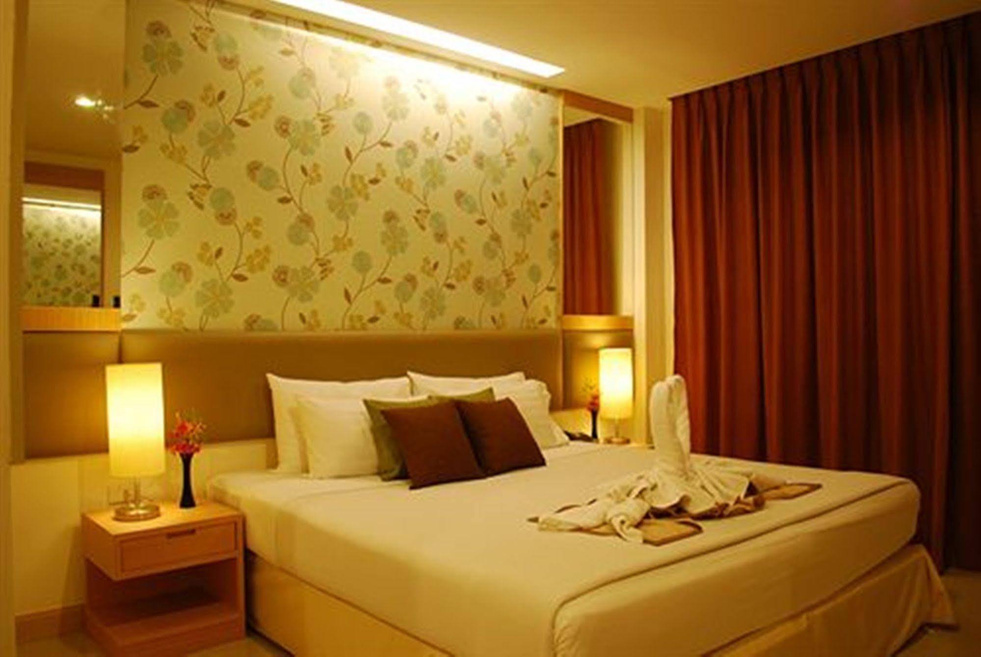 Windmill Resort Hotel Паттайя Экстерьер фото